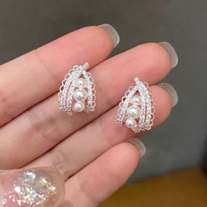 Nhẫn Tai Dạng Móc Xỏ Đính Ren Như Ngọc Trai Sang Trọng