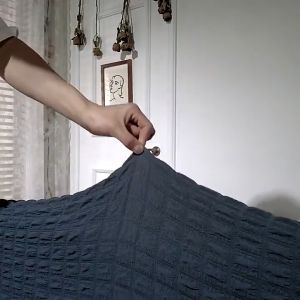 BayanBox  ผ้าคลุมโซฟา 1/2/3/4 ที่นั่ง ปลอกหุ้มโซฟาสไตล์กระโปรง แบบยืดหยุ่น สากล Seersucker Sofa Cover