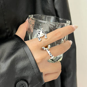 Fashionable Retro Enamel Cat Ring Womens Luxury Sensation Dual Finger Ring Personality Index Finger Ring for Casual Wear