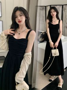 ชุดเดรสยาวผู้หญิงสไตล์ฝรั่งเศสสีดำ ทรงเข้ารูป แขนสั้น คอวี กระโปรงทรงเอ ชุดทำงานฤดูร้อน 2024 ชุดเดรสยาวทรงเอ