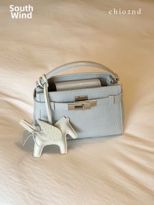 Chio’2nd | Elegant Commuter-friendly Bag