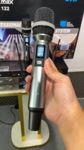 Micro Đầu Thu Karaoke Cao Cấp Chính Hãng MTMAX UGX122 Sóng UHF Chất Âm Trong Trẻo Sơn Phủ Nano Chất Lượng Cao Karaoke Siêu Chất