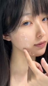 377澳芙雪焕彩臻雪美白祛斑霜 Whitening Spot Removing Cream 50g (Enhances Skin Tone) 美白淡斑提亮肤色