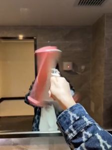 💦จัดส่งทันที💦2025 GLOCK ปืนฉีดน้ําไฟฟ้า ปืนฉีดน้ำแรง ยิงไกล จุเยอะ ปืนฉีดน้ำเด็กสงกรานต์ พร้อมคลิปกระสุน 2 คลิป