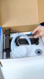 Vòi nhấn nước rửa chén hút nước rửa bát đầu vòi nhựa cao 12cm kèm dây dẫn silicon cao cấp