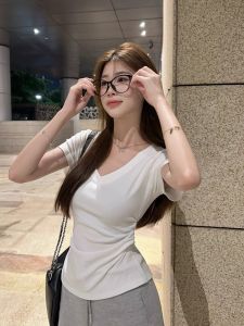 Pure Desire Tight Waist Hem Stylish V Neck Short Sleeve Shoulder T-shirt Female Summer Chic Sweet and Spicy Waist-Controlled Slim Fit Slimming Tops