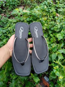 LIVINA sendal jepit mutiara wanita terbaru 31-40 nonslip