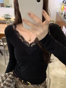 Áo Thun Dài Tay Cổ Chữ V Ren Đan Màu Trắng Lót Lụa Dài Tay Mùa Thu Đông Mới Cho Nữ Áo Thun Cotton Thường Ngày Thoải Mái