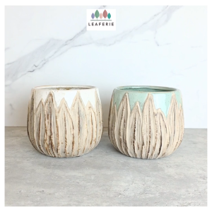 The Leaferie Rowan Flowerpot . flowerpots . flower pot . plant pots . planter . planters . Ceramic
