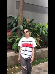 D'GREEN Tshirt PUTIH Pria Wanita Motif SALUR MERAH / Baju Wanita / Kaos Distro pria