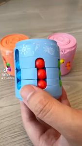 เล่นเพื่อการศึกษา ฟิดเจดสปินเนอร์ เมจิกคิวบ์ ของเล่นสำหรับเด็ก ฝึกพัฒนาการสมอง ลูกบาศก์รูบิค