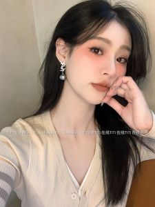 Elegant Grey Pearl Letter Stud Earrings: A High-End Sensation in Women's Fashion Jewelry