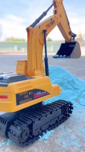 Toy Market ให่ม รถของเล่น รถแม็คโคร รถตักดิน โมเดลรถ รถจำลอง แม็คโคร 6 ch 2.4 Ghz และ รถกระบะขนทราย สินค้าพร้อมจัดส่งจากไทย