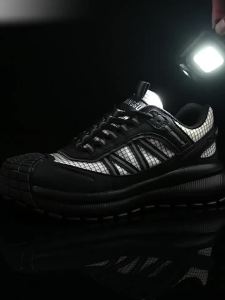 DINGGU | Puncture Resistant Steel Toe Breathable Lightweight Anti-Odor Safety Shoes for Men