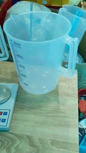 [HCM][SIÊU LỚN SIÊU DÀY] Ca nhựa có chia vạch có mỏ PP 5000ml vạch trắng đong HÓA CHẤT CHỊU NHIỆT