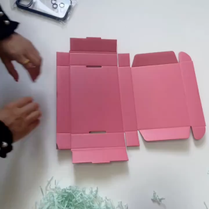 Colored Corrugated Mailers Pink/White and Black/Kraft Combinations Sturdy corrugated cardboard packaging for shipping gifting and storage Eco-friendly and recyclable Bulk packaging options for businesses and crafters