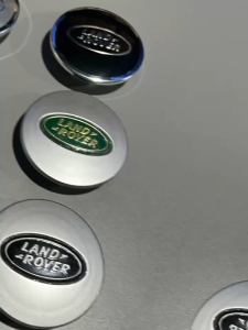 Logo mâm xe cho xe LandRover (đường kính 60mm) phù hợp cho các xe LandRover khác nhau (nhiều mẫu khác nhau). LandRover