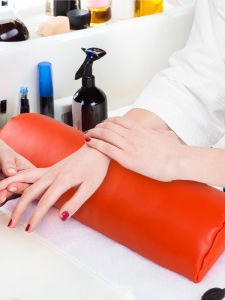 French Luxurious Soft Leather Manicure Hand Rest Set Waterproof Stain Resistant Nail Salon Tools Comfortable Size Any Skin Type