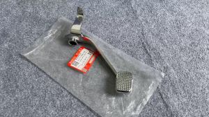 Chân Phanh Suzuki Gz150a