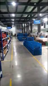 รองเท้าแตะรัดส้นหนังนุ่มแท้ส้นเตี้ยส้นเตี้ยสำหรับคุณแม่ระดับกลางรองเท้าแตะชายหาดพื้นนิ่มใส่สบายสำหรับวัยกลางคนและผู้สูงอายุกันลื่น