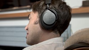 Shure AONIC 50 GEN 2 Wireless Noise Cancelling Headphones Over Ear Studio Headphones