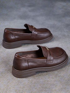 Brown Leather Slip-On Loafers Womens 2025 New Spring Simple High-End Feeling British Style round Toe Flat Heel Fashion Single Shoes
