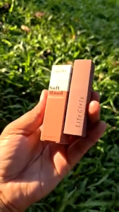 [FDA]  Velvet Matte Lipstick - Waterproof And Transfer-Free 24-Hour Long-Lasting Color Velvet Matte Texture Non-Drying Locks In Color For A Matte Lip Look Yellow-Skin Friendly Creates A Perfect Lip Look