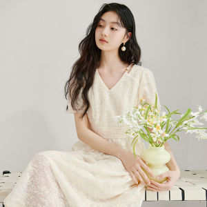 XIANGYING | Đầm Phong Cách Pháp Có Tay Bồng Vải Ren Cổ V Màu Sữa