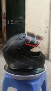 Mũ bảo hiểm AGU fullface vân các bon - TẶNG MŨ TRÙM NINJA