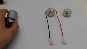 3PCS Carbon Brush Holder RS550 Electric Drill Motor Carbon Brush Holder Assembly Replacement Parts