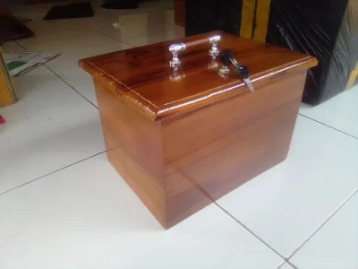 kotak amal infaq ukuran 33x25x22cm celengan uang kotak penyimpanan. kayu jati. kuat dan halus