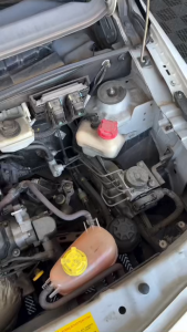 Hikari Engine Degreaser Ampuh Hilangkan Kerak Oli Serta Karat Ringan Pada Mesin Bisa Untuk Jamur Kaca Dan Noda Air