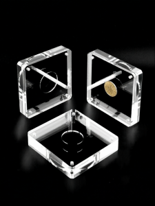 QINLEYI | Magnetic Acrylic Transparent Display Box