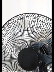 （Ready Stock）Electric Fan Cooling Storage Box Hanging Fan 4 Cup Household Cooler Refrigeration Accessories No Drill Easy Install/Kipas Sejuk Mini Mudah Bawa Gantung Berbekal 4 Gelas Ais Penyejuk Air Untuk Cuaca Tropika
