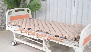 Anti-Decubitus Bubble Ripple Mattres with Electric Pump Anti-bedsore multi-functional care air mattress for the elderly Air Mattress for Hospital Bed waterproof inflatable mattress PVC material