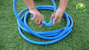 แถม ฟรี สวมล็อคเร็ว สายยางสีฟ้า อย่างดี เกรด AAA ขนาด สายยาง 4 หุน 1/2 และ สายยาง 5 หุน 5/8 ยาว 10 เมตร 20 เมตร สายยางรดน้ำต้นไม้ GARDEN HOSE K FARM