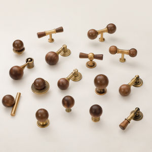 INNDUN | Walnut and Brass Round Handle