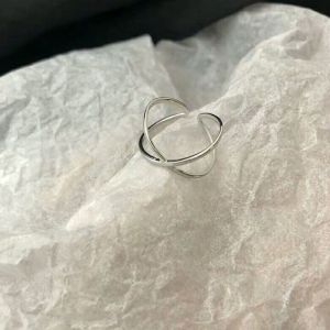 แหวนสไตล์ย้อนยุคแบบอินส์ Cross Open Ring แหวนนิ้วชี้สไตล์เกาหลีเรียบง่ายและทันสมัย ​​แหวนนิ้วชี้แบบอินส์สำหรับผู้หญิง
