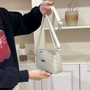 Large Capacity Women Crossbody Bag Waterproof Nylon Shoulder Bag Lightweight Adjustable Strap Fashion Messenger Handbag Travel