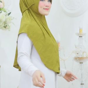 KERUDUNG BERGO MOTIF DAUN YANG LAGI BUMING HIJAB MOTIF JAGUARE MODEL TALI KEPANG
