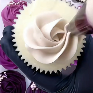 3Pcs DIY Cream Cake Icing Piping Nozzles Pastry Tips 2D Rose Flower Pastry Nozzles Opening Star Cake Decorating Tools 1M 9FT