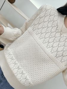 Elegant Hollow out Lace Knitwear Autumn New Style Fashionable Anti-Aging Base Layer Shirt Middle-Aged Womens Trendy Top