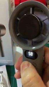 พัดลมมือถือ พัดลมพกพา ปรับความเร็วได้ 120 ระดับ แบบพกพา ความเร็วสูง สามารถปรับได้ เหมาะกับกลางแจ้ง