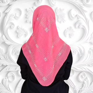 Kerudung Hijab Segi Empat Bella Polos Payet Swarozski Mutiara Tabur Mute Seri 3