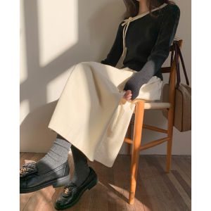 Mixd | Chân Váy A-line Cao Waist Màu Đơn
