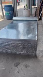 ( Khổ cao 1m x dài 50cm  - lỗ 4ly ) Tôn dầu mạ kẽm đột lỗ tổ ong tôn dầu dày 4zem
