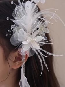 White Feather Stylish Girls Hair Clip