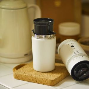 BRUNO Coffee Maker with Mill BOE080 เครื่องทำกาแฟ พร้อมบันไดเริ่มต้น กาแฟ เบรูนู แบบชาร์จได้ และไฮไลท์ ที่มีเทรนเซอร์ เครื่องมือทำความแม่นยำที่ดี