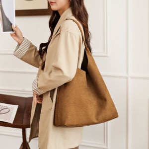 PINMU | Large Capacity Commuter Suede Hobo Bag