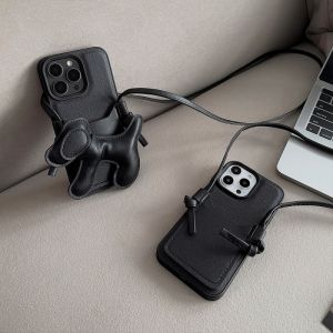 CrashStar เคสการ์ดหนังพาดลำตัวสำหรับ iPhone 15/14 Pro Max/13/12/11 Pro Max โทรศัพท์ซิลิโคนนิ่มสีดำ พร้อมสายคล้อง การดูแลแฟชั่นขายดี เป็นเครื่องมือที่ทำให้เครื่องมือของคุณดูดีขึ้น